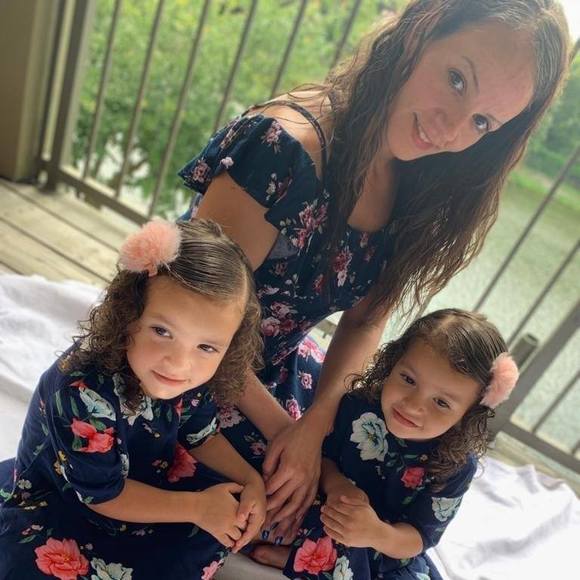 Meet your Posher, Ruth - Picture 1 of 1